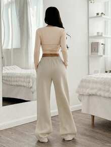 SHEIN EZwear 杏色女士休闲百褶短款上衣和阔腿抽绳腰裤套装 - 杏色 - 查看 2