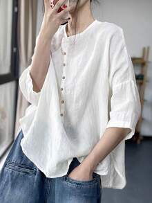 SHEIN Blus Pullover Lengan Sedang Musim Semi/Musim Gugur Model Baru Gaya Eropa dan Amerika dengan Kerah Bulat, Desain Kancing Dekoratif Elegan, Atasan Kasual Lengan Tiga Perempat - Putih - View 5
