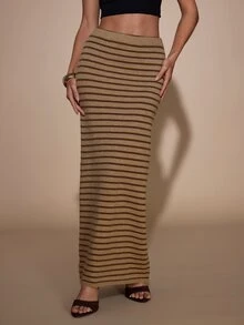 SHEIN LUNE 歐式復古休閒棕色條紋掛脖針織短裙，秋季高腰修身短裙，適合海灘早午餐度假 - 棕色 - 查看 10