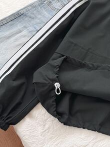 SHEIN EZwear 大尺碼女款側條紋拉鍊門襟抽繩連帽夾克 - 深灰色 - 查看 3