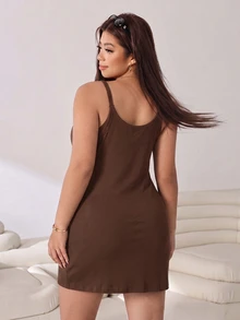 Solflare Plus Size Solid Color Dual Pocket Cami Dress - Chocolate Brown - View 2