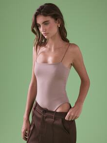 STILLVEA. Women Summer Solid Skinny Cami Bodysuit,Summer Outfits - Dusty Pink - View 5