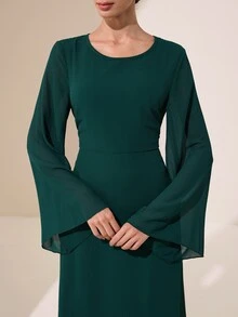 Graceveil 法式復古深綠色雪紡女款洋裝，圓領、喇叭長袖、後綁帶腰部、垂墜感大裙擺、腳踝長度 - 墨綠色 - 查看 7