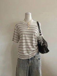 SHEIN EZwear Women's Casual Vintage Off-Shoulder Loose T-Shirt, American Retro Striped T-Shirt, Vintage, Y2K Style, Suitable For Daily Commute, Dating, Gathering, Autumn/Winter/Spring/Summer, Christmas, New Year, Thanksgiving, Party, Wedding, Beach, Graduation, Fashion, Elegant, Casual, Outing, Dating, Appointment, Commute - Multicolor - View 4