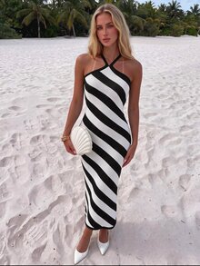 SHEIN Unity Gaun Rajut Vintage Eropa & Amerika Warna Biru Tua dengan Garis-garis Diagonal dan Tali Bahu Tipis, Gaun Liburan Slim Fit dengan Elastis dan Desain Bodycon - Hitam dan Putih - View 1
