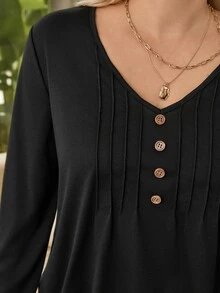 EMERY ROSE Camiseta casual de manga larga con cuello en V y decoración de botones para mujer talla grande, primavera y verano - Negro - Ver 6