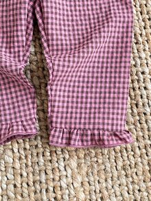 SHEIN 2件組女嬰粉色格紋開襟衫套裝，秋冬90年代家庭款荷葉邊下擺寬鬆格紋套裝，可愛休閒幼兒兩件式穿搭 - 西瓜粉 - 查看 4