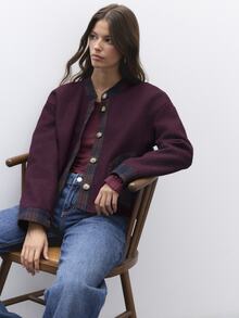 Nöista Burgundy Like Overcoat With Plaid Collar,Button Front,Contrast Pockets And Long Sleeves. Fall,Winter,Office, College,Back To School,Outerwear. - Burgundy - View 2