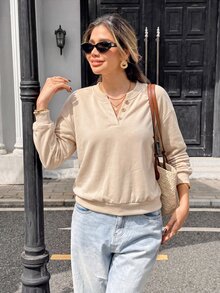 SHEIN PariChic Sweatshirt Kasual Minimalis Dasar Warna Beige Ukuran Besar dengan Kancing V Sebagian, Kerah Bulat, Lengan Manset, Potongan Pendek, Cocok untuk Musim Semi dan Gugur, Cocok untuk Perjalanan dan Komuter. - Aprikot - View 1