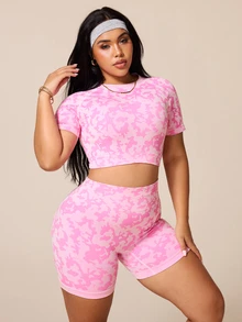 Rhythm Era Plus Size Women Allover Print Hollow Out Short Sleeve Top And Tight Shorts Sports Set - Pink - View 4