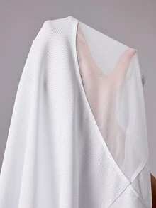 SHEIN Rhythm Era 大码女士运动瑜伽户外健身无袖背心，简约基础款设计，侧边和后背采用网眼拼接。 - 白色 - 查看 7