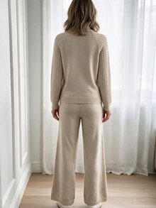 Louniche Sweater Lengan Raglan Kerah Tinggi & Celana Rajut - Aprikot - View 4