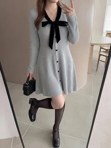 Bijouette Autumn Plus Size Bowknot Knit Dress, Square Neck Heart Button Waist-Cinching Slimming A-Line Mini Dress - Grey - View 8