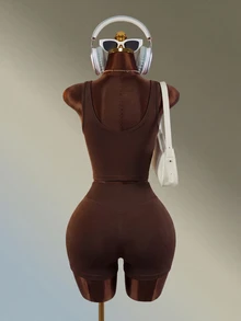 Mistrie Seamless Sports Yoga Tank Top & Shorts Set / High Waist Tummy Control & Butt Lift / Fashionable & Sexy / Comfortable & Versatile - Coffee Brown - View 2