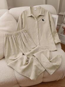 SHEIN Tween女孩淺卡其色紋理2件套，刺繡領長袖襯衫搭配同布料鬆緊腰寬腿褲，親膚面料，休閒隨性風格，春/秋日常街頭通勤套裝，小眾設計極簡風 - 卡其色 - 查看 6