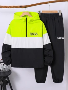 SHEIN 2件組青少年男孩休閒街頭風字母印花拼色連帽半拉鍊夾克與長褲套裝，舒適面料，適合秋冬、學校、家庭聚會、開學季、運動、玩耍、生日派對、拍照、度假、假日，運動舒適易穿搭 - 彩色 - 查看 5