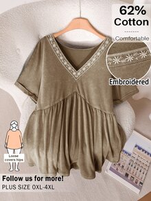 CosyJoli 大尺碼女款水洗上衣，休閒女款刺繡T恤，娃娃風上衣 - 棕色 - 查看 4
