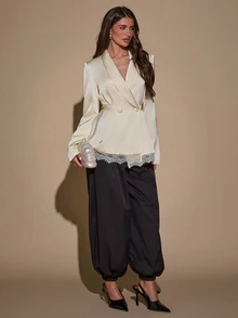 SHEIN BAE Women's Solid Color Peter Pan Collar Cinched Waist 3D Button Decor Asymmetric Contrast Lace Hem Elegant Long Sleeve Blazer - Beige - View 3