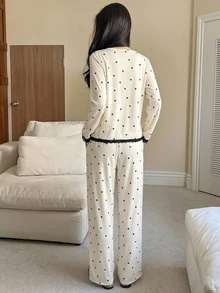 DAZY 3件組春季女款睡衣套裝，蝴蝶印花對比色蕾絲拼接細肩帶背心、開襟外套與長褲睡衣 - 白色 - 查看 2