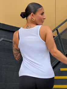 SAYEHFBABY Women's Solid Color Round Neck Casual Fitness Knit Sportswear Tank Top - White - View 2