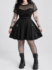 ROMWE Grunge Punk فستان مثير بحجم كبير بأسلوب بانك لمهرجان الموسيقى والروك، مزين بالمسامير والراينستون، مع شبكة وتصميم مفرغ - الأسود - مشاهدة 6