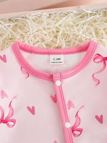 SHEIN 新生女嬰可愛蝴蝶結印花柔軟針織休閒圓領長袖連身連腳褲，秋冬連身衣，情人節套裝與禮品組合 - 粉色 - 查看 4