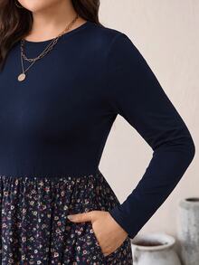 SHEIN Essnce Gaun Patchwork Bunga Kecil Kasual Ukuran Plus untuk Musim Gugur - Navy Blue - View 3