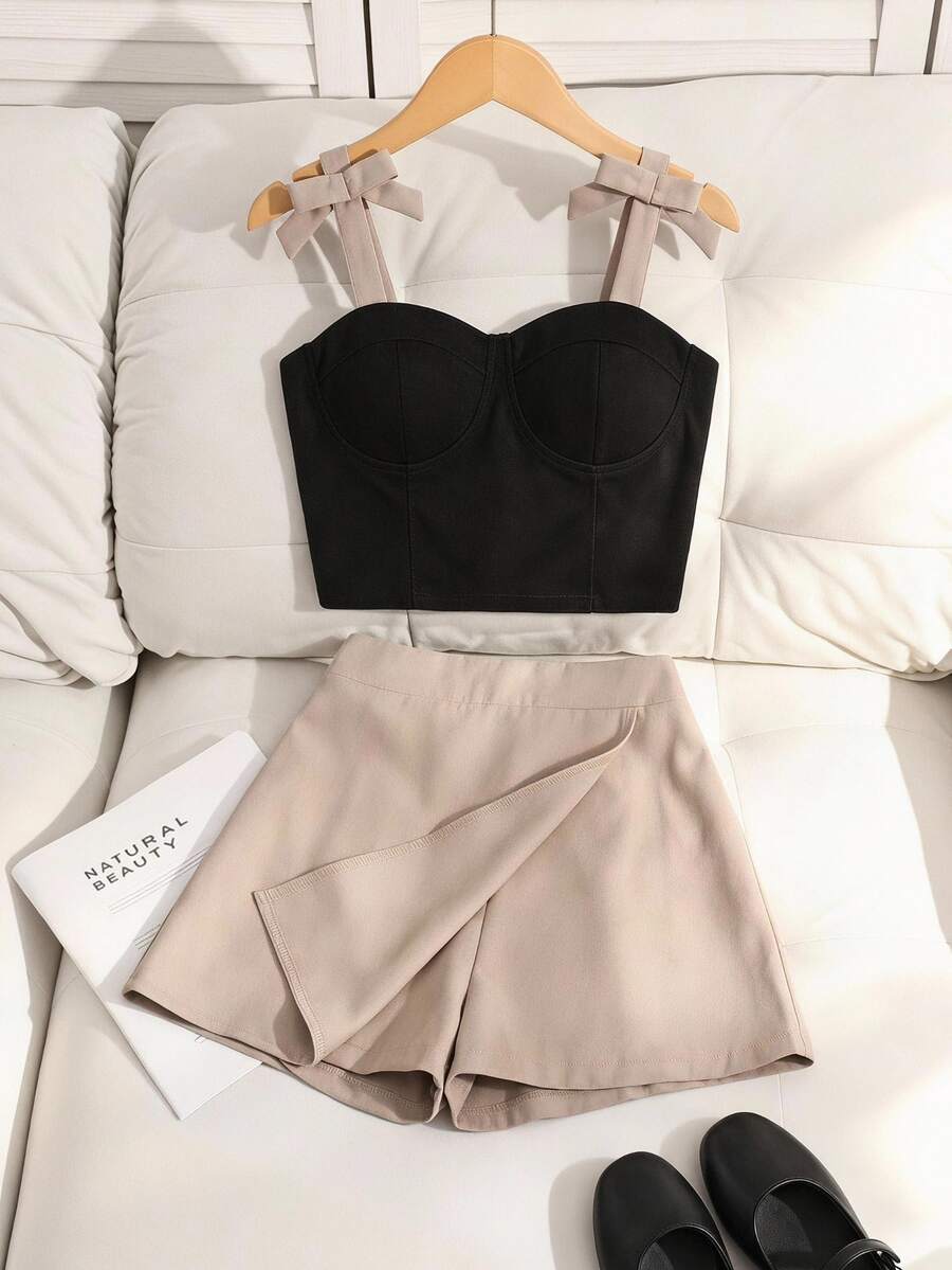 SHEIN 青少年女孩 2件組迷你可愛黑色夏季復古蝴蝶結肩帶背心短版上衣與不對稱短褲套裝 優雅家庭拍照米色 - 黑色 - 查看 1