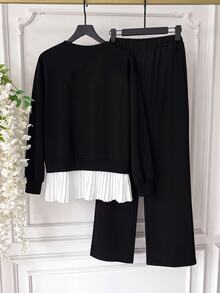 SHEIN LUNE CURVE Plus Floral Decor Contrast Pleated Hem Sweatshirt & Pants Fall - Black and White - View 2