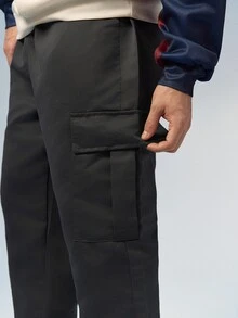 Caldwick 男士春秋多口袋工裝直筒長褲，純色寬鬆版型，適合健身、通勤與運動等多用途穿搭 - 灰色 - 查看 5