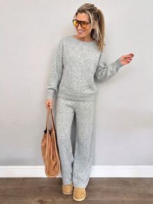 LanaWest Women's 2 Pieces Set: Gray Retro Casual Pullover Long Sleeve Sweater With Small Round Neck, Back Bowknot And Slit Detail, Straight Leg Long Pants, Elegant Fashion For Autumn/Winter, Suitable For Outings, Commuting, Office, Home And Daily Wear - Grey - View 4