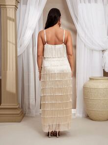 VOLUPTÉ CURVE Gaun Panjang Putih Ukuran Plus untuk Wanita Musim Semi/Panas, Berumbai, Berlapis, Leher Persegi, Tanpa Lengan, Gaun Kasual Elegan untuk Liburan, Pesta, Pernikahan, dan Tamu - Aprikot - View 7