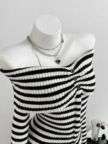 Elamini Sweater Off-Shoulder Bergaris Kancing Gaya Jalanan Korea untuk Wanita - Hitam dan Putih - View 1