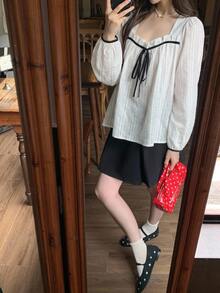 DAZY 對比色蝴蝶結寬鬆長袖方領休閒度假韓風女款春秋襯衫上衣 - 白色 - 查看 7