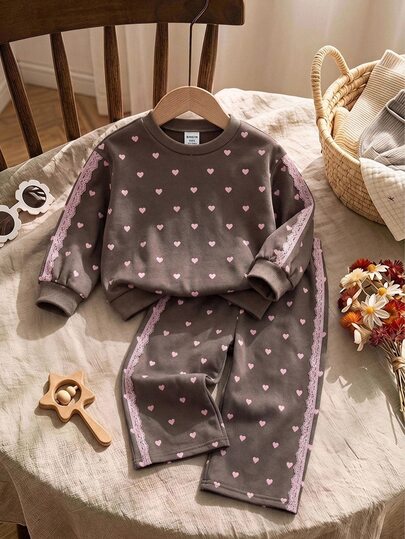 SHEIN طقم بناتي لطيف بكنزة رياضية بنقشة نقاط وقلوب & بنطال طويل بخصر مطاطي