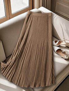 GlowEve CURVE Plus Size Women's Solid Color Elastic Waist Pleated Long Casual Skirt Fall - Khaki - View 2
