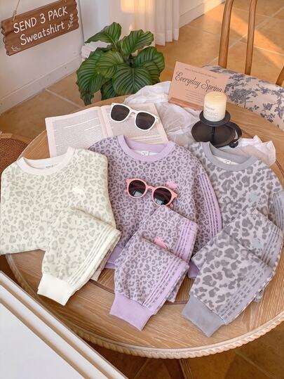 SHEIN SEND 3 Sweatshirt Vintage Leopard Print Sporty Colorblock Stripes, Knight Horse, Young Girl Casual Minimalist Thick Soft Comfortable Crew Neck Pullover Sweatshirt Suitable For Autumn/Winter 3pcs Set, Street Retro Style, Children Autumn Layering, Y2K, Sportswear, Outing, Chill