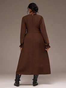 Freevana Plus Size Modest Chocolate Brown Round Neck Long Sleeve Ruched Waist Flowy Maxi Dress For Fall Outfit - Brown - View 2