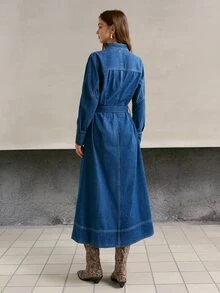 MOTF PREMIUM GAUN DENIM DENGAN GARIS LEHER BERLUBANG TANPA SABUK - Biru - View 3