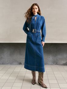 MOTF PREMIUM GAUN DENIM DENGAN GARIS LEHER BERLUBANG TANPA SABUK - Biru - View 4