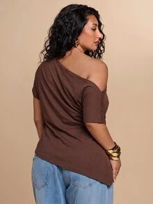 SHEIN BAE CURVE 大尺碼女款夏季優雅純色不對稱單肩側開衩上衣 - 咖啡棕 - 查看 2