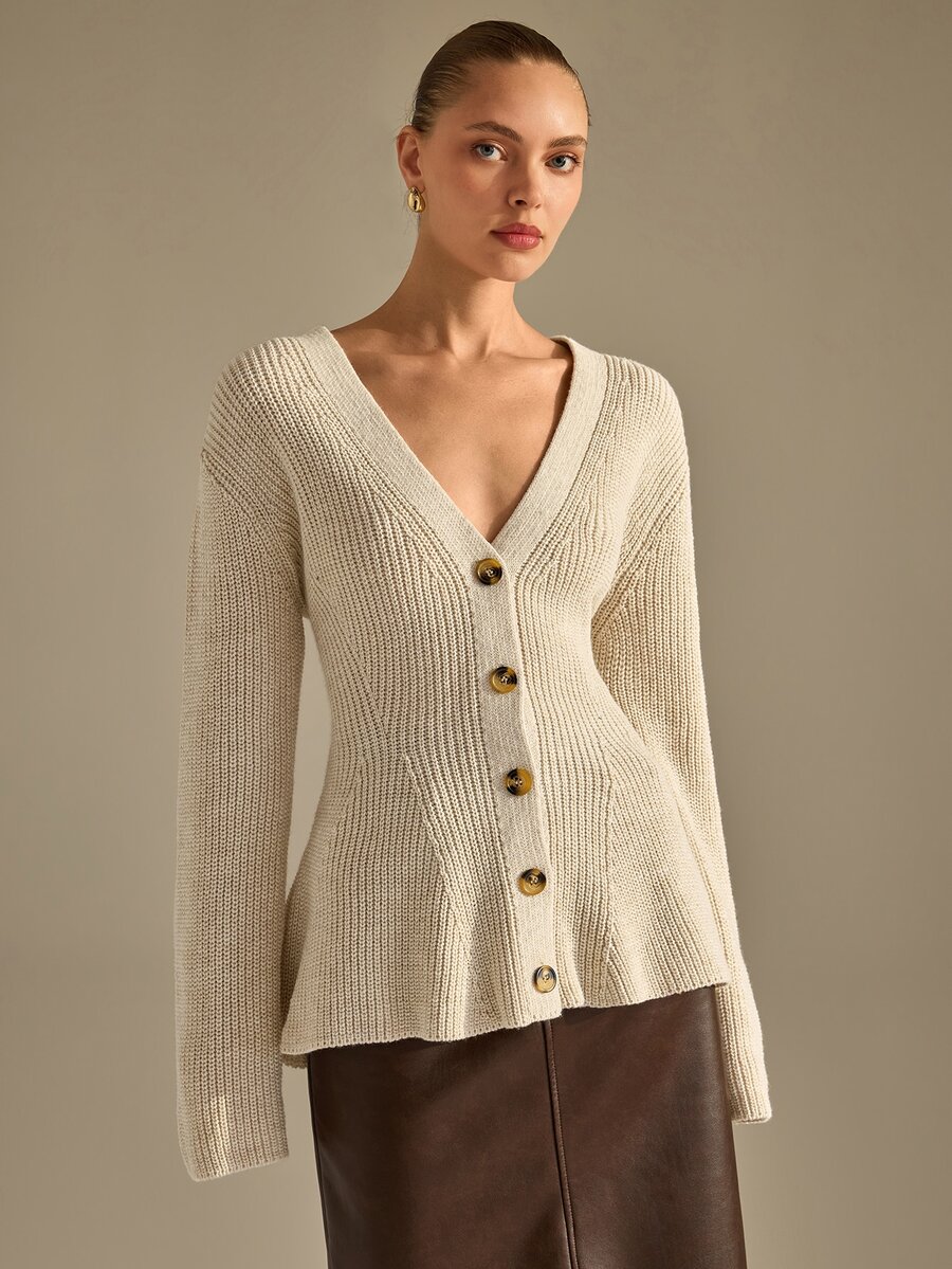 CLARA VERO Damen einfarbige V-Ausschnitt einreihige lässige elegante Alltags-Strickjacke Büro Cremeweiß Herbst