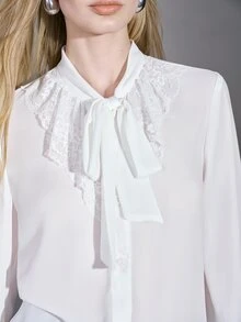 MOTF PREMIUM BLUS KOMUT WANITA DENGAN HIASAN RENDA ELEGAN - Putih - View 10
