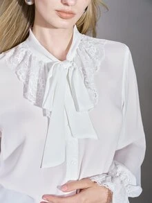 MOTF PREMIUM BLUS KOMUT WANITA DENGAN HIASAN RENDA ELEGAN - Putih - View 2