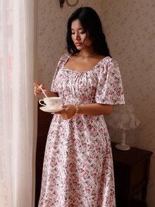 CovetEZ 春夏新款碎花方領泡泡袖A字長洋裝 休閒 1950年代復古 傳統仙女哥德風鄉村風 白色 - 粉色 - 查看 8