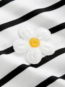 SHEIN 少女寬鬆休閒圓領套頭衛衣，黑白條紋花卉裝飾長袖柔軟極簡風，秋冬服飾 - 黑與白 - 查看 3