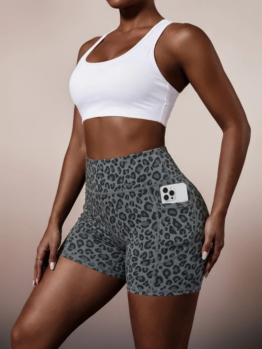 SHEIN Sports 女款豹紋運動短褲 - 黑色 - 查看 1