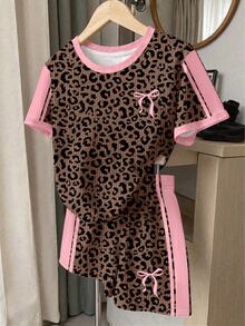 SHEIN Elladie kids [2件組]8-12歲女孩甜酷風粉色側邊縱條紋＋豹紋蝴蝶結短袖T恤搭配豹紋短褲套裝，輕便日常穿著／校園穿搭／休閒外出，春夏秋童裝 - 彩色 - 查看 4