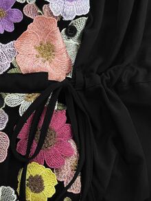 SHEIN Clasi 女士大码优雅刺绣拼接连衣裙 - 黑色 - 查看 3