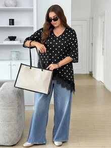 SHEIN LUNE Plus Size Lace Patchwork V-Neck T-Shirt Party Date Night Evening Formal Black And White Summer Elegant - Black - View 4
